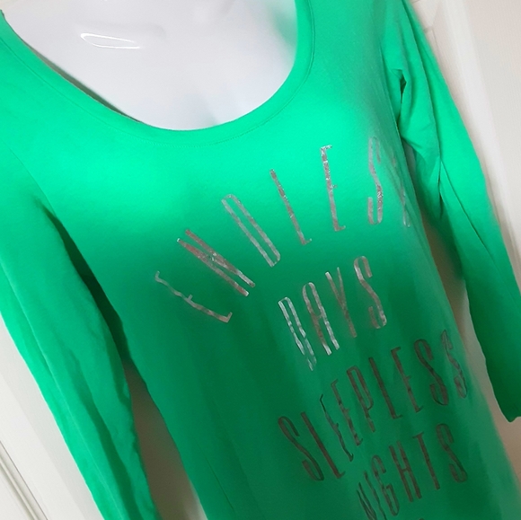 Victoria's Secret Graphic Sleepshirt Size XS NWOT - Picture 5 of 15